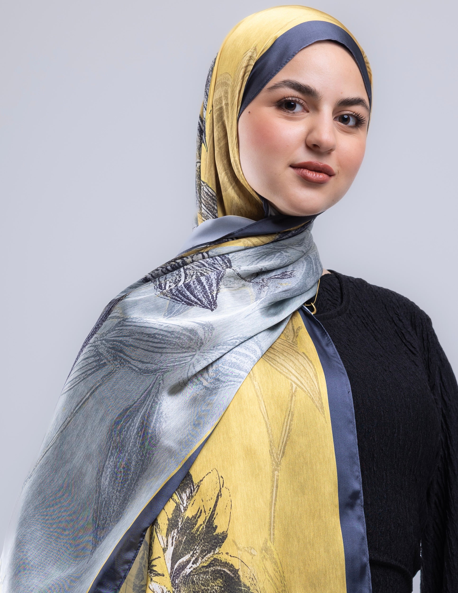 Aura – Premium Satin