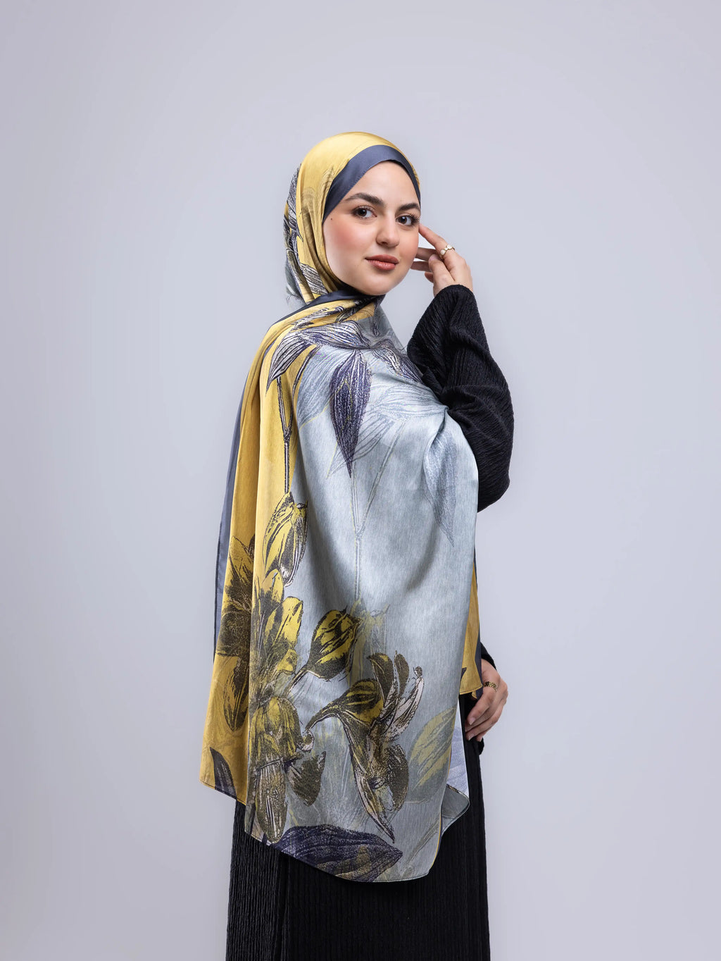 Aura – Premium Satin