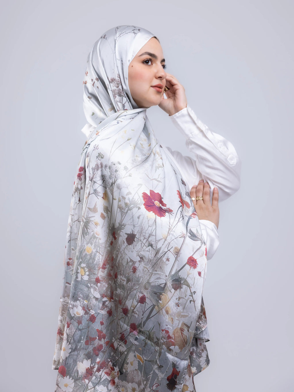 Still – Premium Satin