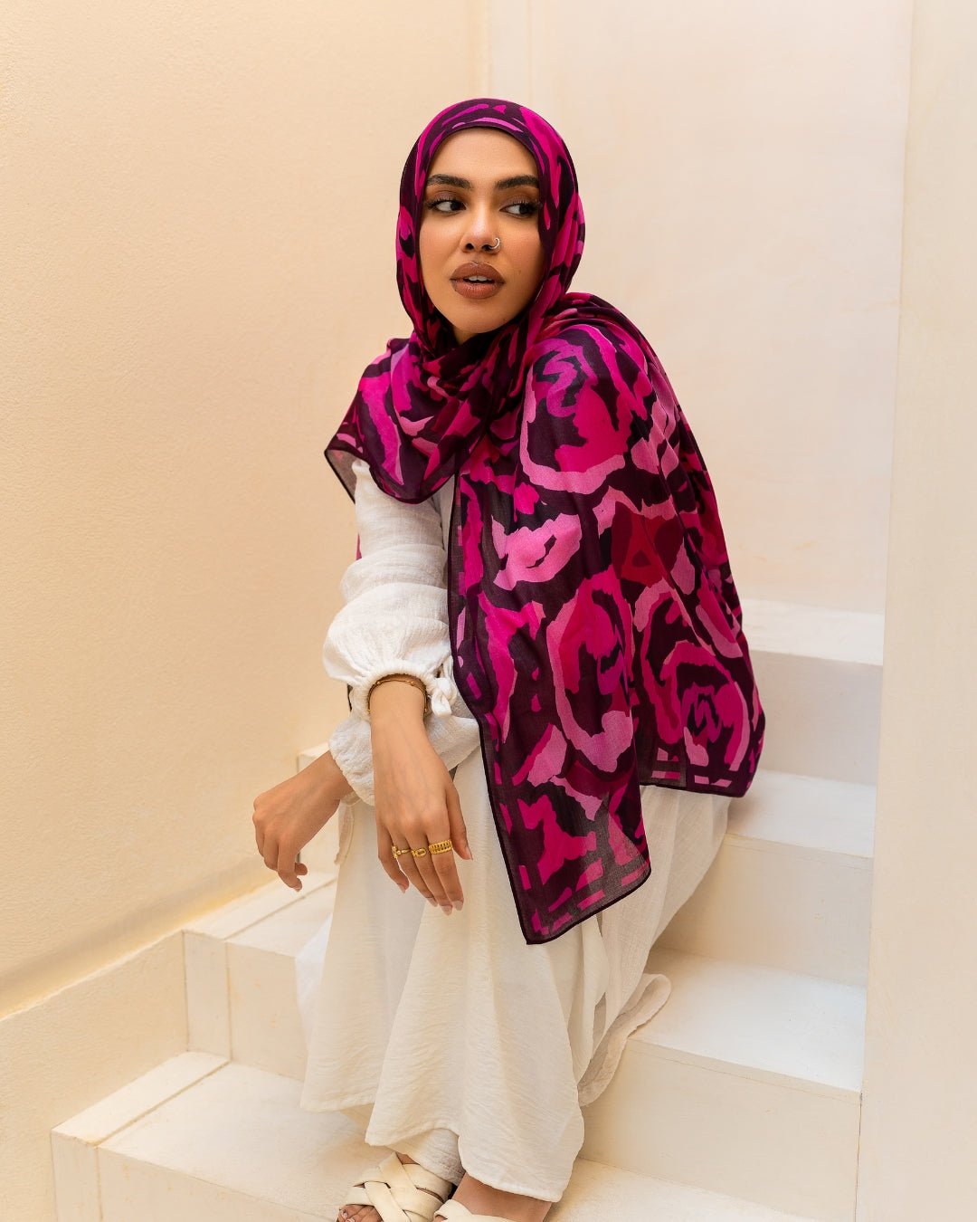 Crimson Whirl - Modal Hijab