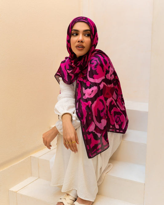 Crimson Whirl - Modal Hijab